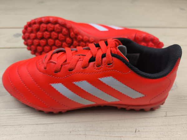Сороконіжки Adidas Goletto, розмір 35,5 (устілка 22,5 см) стан ІДЕАЛ