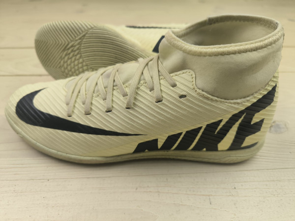Футзалки Nike Mercurial, розмір 40 (стільник 25 см) стан ВІДМІННИЙ