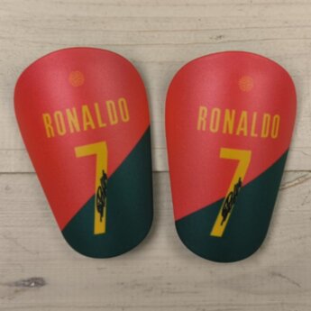 Щитки футбольные S 10x6 см Ronaldo Portugal