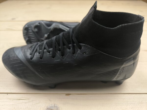 Бутcи Nike Mercurial розмір 41 (устілка 26 см) ПРОФІ модель