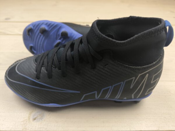 Бутси Nike Mercurial, розмір 35 (устілка 22 см) стан СУПЕР