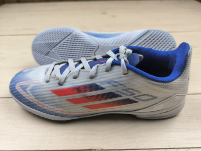 Футзалки бампи Adidas F-50, розмір 38,5 (устілка 24,5 см) стан ДОБРИЙ
