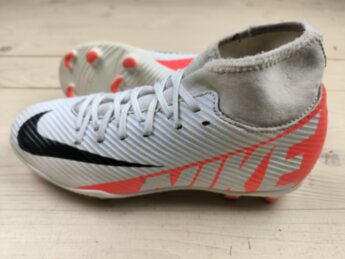 Бутси Nike Mercurial, розмір 37,5 (устілка 23,5 см) стан СУПЕР