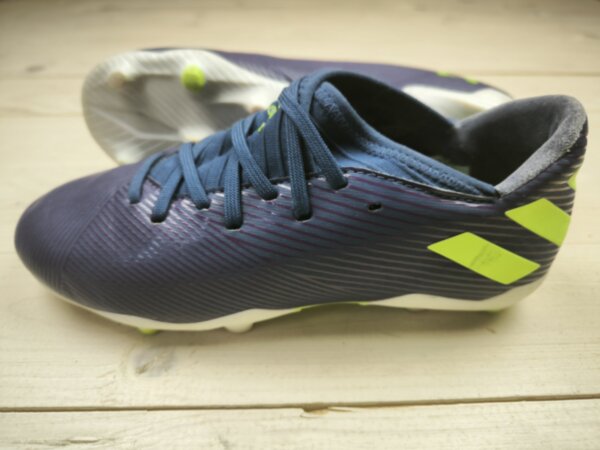 Бутси Adidas Nemeziz Messi, розмір 35,5 (устілка 22,5 см) стан ВІДМІННИЙ