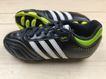 Бутси Adidas 11Questra, розмір 34 (устілка 21,5 см) стан ВІДМІННИЙ