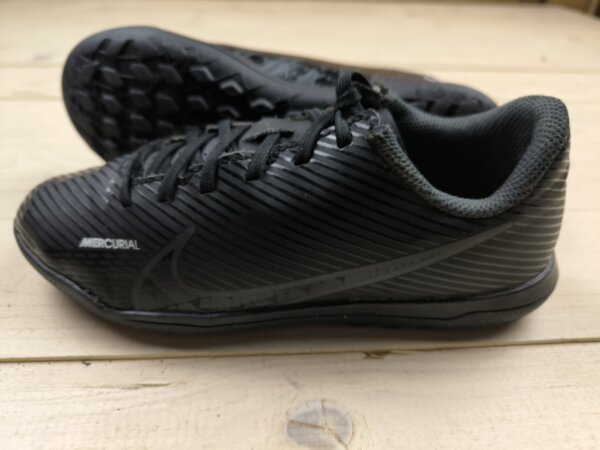 Сороконіжки Nike Mercurial, розмір 33 (устілка 20,5 см) стан ДОБРИЙ