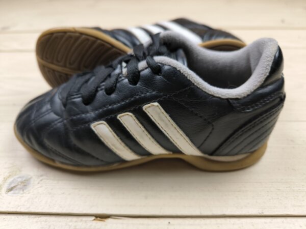 Футзалки Adidas Telstar, розмір 30 (устілка 18 см) стан ВІДМІННИЙ