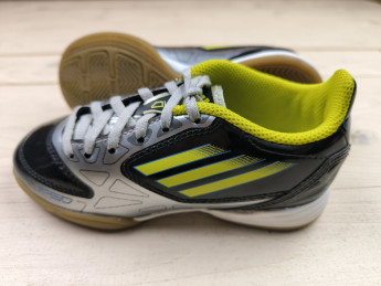 Футзалки бампи Adidas F-50, розмір 29 (стільник 18,5 см) стан ІДЕАЛ