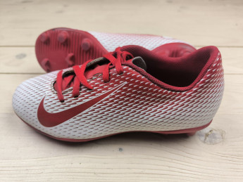 Бутси Nike Bravata, розмір 36 (устілка 23 см) стан ВІДМІННИЙ