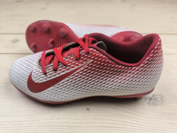Бутси Nike Bravata, розмір 36 (устілка 23 см) стан ВІДМІННИЙ