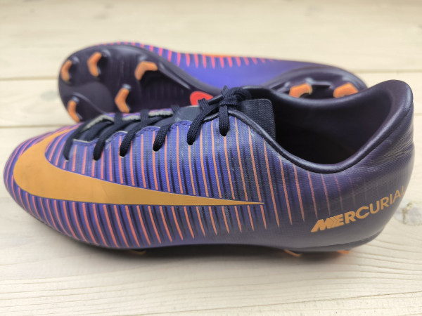 Бутси Nike Mercurial Vapor, розмір 37,5 (устілка 23,5 см) стан СУПЕР