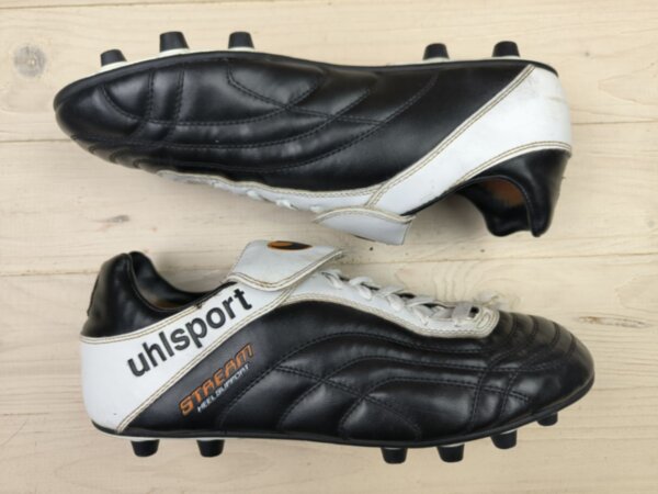 Бутси Uhlsport Німеччина, розмір 42 (устілка 26,5 см) стан ІДЕАЛЬНИЙ
