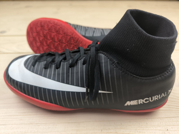 Футзалки Nike MercurialX, розмір 37,5 (устілка 23,5 см) стан ВІДМІННИЙ