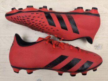 Бутси Adidas Predator, розмір 41 (устілка 26 см) стан ІДЕАЛЬНИЙ