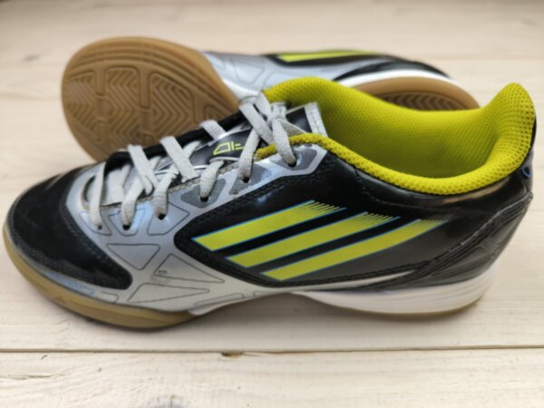 Футзалки бампи Adidas F-50, розмір 37,5 (устілка 23,5 см) стан ВІДМІННИЙ