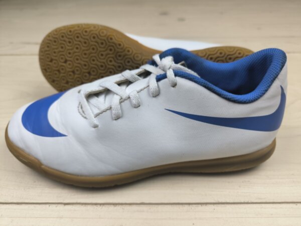 Футзалки бампи Nike Bravatax, розмір 38,5 (устілка 24 см) стан ВІДМІННИЙ